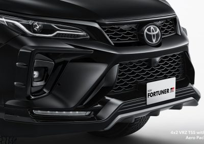 Fortuner-GR-AP-Sept-2024-exterior1_2-400x284