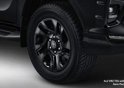 Fortuner-GR-AP-Sept-2024-exterior3_1-400x284