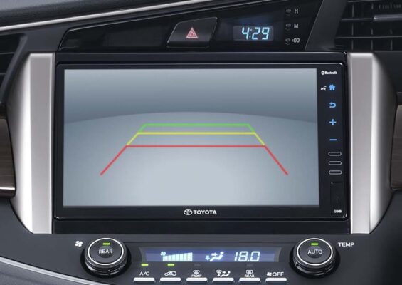 TYT-665B-Full-Dashboard-Innova-Rear-Camera_0-565x400